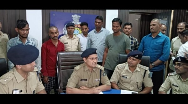 सुपेला पुलिस की बड़ी कार्यवाही*मोबाईल फायनेंस लोन दिलाने के नाम पर ठगी करने वाला चढ़ा सुपेला पुलिस के हत्थे