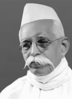 पं. रविशंकर शुक्ल की पुण्यतिथि पर श्रद्धांजलि सभा का आयोजन