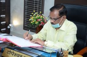 कलेक्टर ने कोविड-19 की रोकथाम के लिए सभी नागरिकों को सजगता रखने एवं प्रोटोकॉल का पालन करने कहा