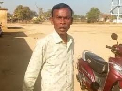 शराब के नशे में स्कूल पहुँचने वाले शिक्षक को निलंबित, प्रशासन ने दिखाई जीरो टॉलरेंस की नीति