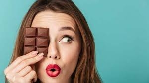 डाय&zwj;टीशियन बता रहीं हैं, कैसे आपका फूड करता है आपके मूड को प्रभावित