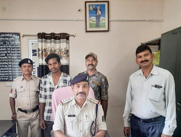 शादी का प्रलोभन देकर बलात्कार कर,अश्लील फोटो वायरल करने वाला आरोपी गिरफ्तार