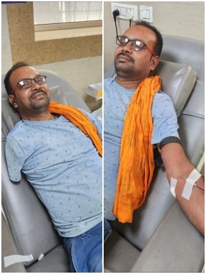 दिव्यांग देवेंद्र ने रक्तदान कर अपना सामाजिक दायित्व निभाकर लोगो को रक्तदान की महत्ता बताई
