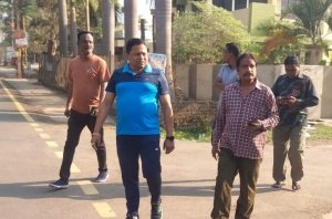 होली त्योहार के दूसरे दिन आयुक्त लोकेश चन्द्राकर ने किया सफाई व्यवस्थाओ का निरीक्षण