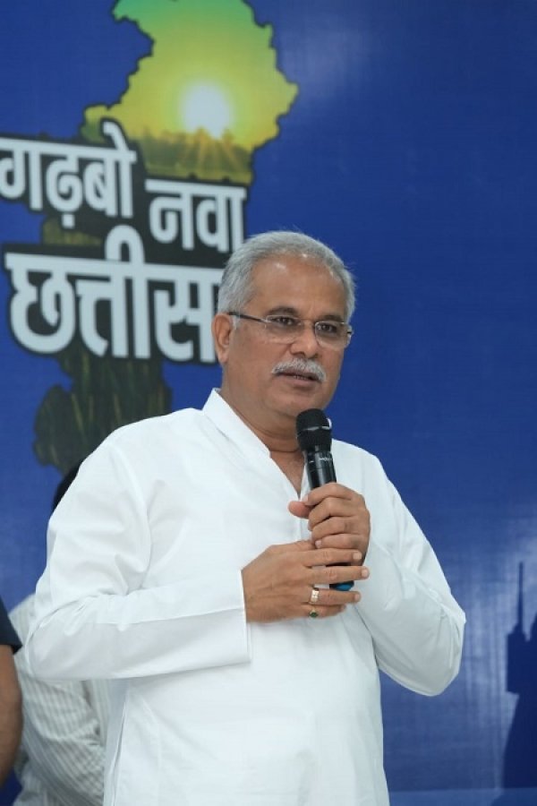 मुख्यमंत्री ने की घोषणा  कोरबा के मेडिकल कॉलेज हॉस्पिटल का नामकरण स्व.  प्यारेलाल कंवर के नाम पर