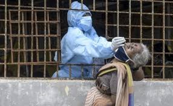 देश में दो महीने में पहली बार कोविड-19 के एक्टिव मामलों की संख्या सात लाख के नीचे