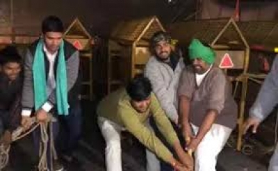 रक्षा मंत्री व कृषि मंत्री से मुलाकात के बाद चिल्ला बार्डर खुला, दिल्ली आने-जाने वालों को होगी आसानी