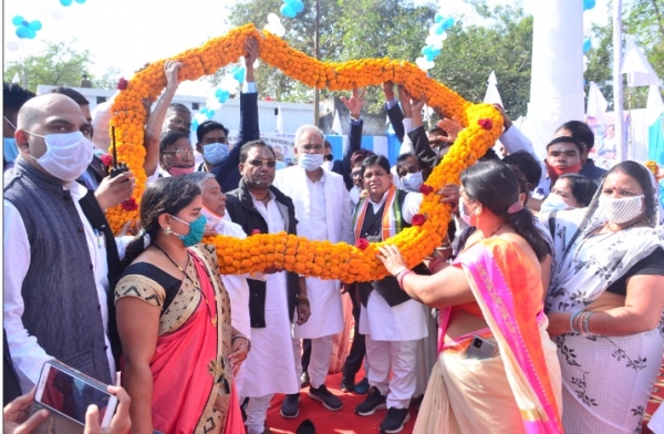 &lsquo;&lsquo;मनखे-मनखे एक समान&lsquo;&lsquo; आदर्श को आत्मसात करके ही मानव जाति का होगा कल्याण: मुख्यमंत्री  भूपेश बघेल