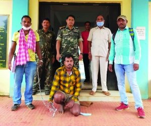 नाबालिग पीड़िता के साथ बलात्कार करने वाला फरार आरोपी गिरफ्तार