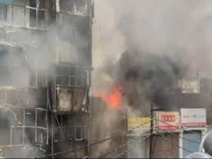 पटना जंक्शन रेलवे स्टेशन के पास होटल में लगी भीषण आग, 6 की मौत, 18 घायल