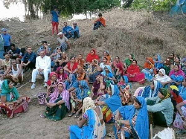 लगातार ग्रामीण सम्पर्क पर विजय