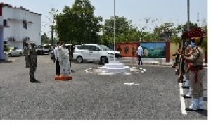 म.बा.वि.मंत्री अनिला भेडिय़ा को गार्ड ऑफ  आनर दिया गया
