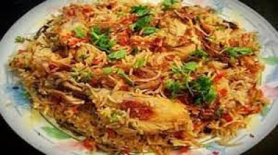 नॉनवेज के शौकीन लोग जरूर ट्राई करें कश्मीरी चिकन पुलाव Recipe, स्वाद ऐसा बिरयानी खाना भूल जाएंगे