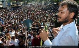 शपथ लेने जेल से विधानसभा पहुंचे विधायक अखिल गोगोई, सुरक्षाकर्मी पर लगाया बदसलूकी का आरोप
