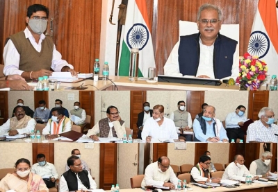 मंत्री परिषद की बैठक: सभी प्रस्तावों पर छत्तीसगढ़ी में हुई चर्चा धान-मक्का खरीदी सहित विभिन्न मुद्दों पर लिए गए महत्वपूर्ण निर्णय
