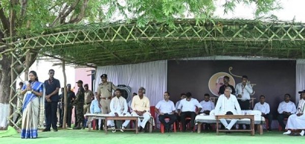 बंजर जमीन में पपीता से समूह ने किया 40 लाख का व्यवसाय, मुख्यमंत्री से कहा कि हमारा ट्वीटर एकाउंट भी, पोस्ट जरूर रिट्वीट करें