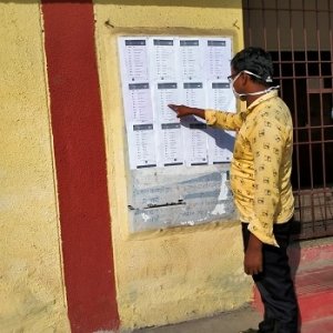सीजी टीका में पंजीकृत हितग्राहियों की सूचि केंद्र में चस्पा
