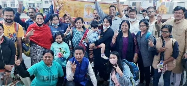 देवभूमि से मातृभूमि लौटे यात्री, मुख्यमंत्री के प्रति जताया आभार, कहा इतनी त्वरित सहायता मिली, बड़ी आपदा से बचे