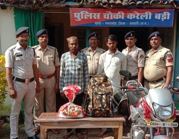 अवैध शराब परिवहन करते और बिक्री करते आरोपी गिरफतार