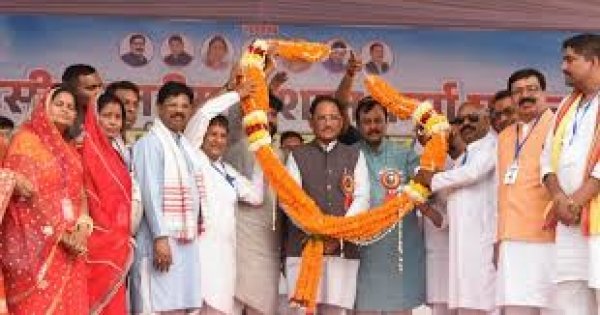 भरर में कर्मा महोत्सव: 13 जोड़ों का सामूहिक विवाह, सीएम साय का आशीर्वाद और विकास घोषणाएं