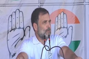 कांग्रेस नेता - राहुल गाँधी 