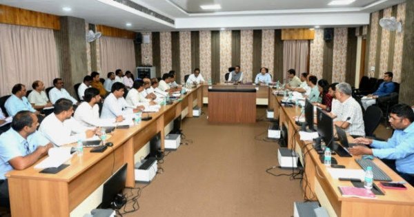 अक्टूबर में हर निर्माण स्थल पर दिखे काम, बरसात के बाद युद्धस्तर पर शुरू हो निर्माण