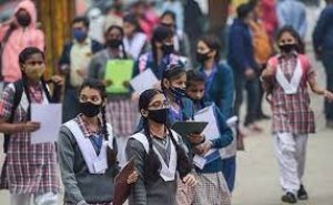 दिल्ली में सोमवार से खुलेंगे स्कूल-कॉलेज और जिम, दफ्तरों में 100% स्टाफ कर सकेगा काम, खास बातें..
