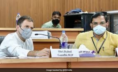 GDP ग्रोथ और Covid-19 की स्थिति पर राहुल गांधी ने किया ट्वीट, मोदी सरकार की नीतियों पर उठाए सवाल