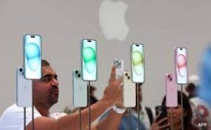 अब TATA ग्रुप बनाएगा भारत में iPhone, IT मंत्री ने ट्वीट कर दी जानकारी