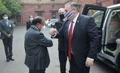 अजित डोभाल ने US विदेश मंत्री और रक्षा मंत्री से हाथ मिलाने के बजाए इस 'खास अंदाज' में किया स्वागत