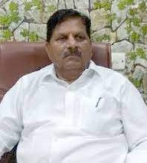 शासन के रवैये से छत्तीसगढ़ कांटे्रक्टर्स एसोसिएशन नाराजएसओआर और बाजार मूल्य के अंतर की क्षतिपूर्ति राशि देने की मांग