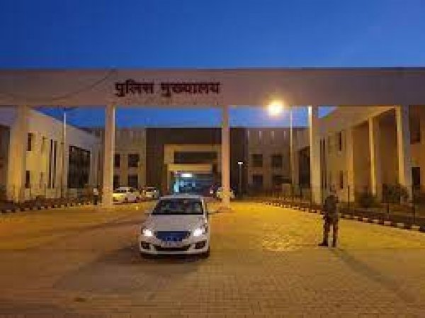 CG में 3 जिलों के SP बदले गए:IPS की जिम्मेदारियां बदली गईं, नारायणपुर, बालोद में नए SP भेजे गए; DSP रैंक के अफसरों का भी तबादला