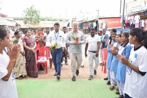 स्वच्छता त्यौहार कार्यक्रम अंतर्गत ग्राम तुमड़ीबोड में आयोजित विभिन्न गतिविधियों का यूनिसेफ के प्रतिनिधियों द्वारा किया गया अवलोकन