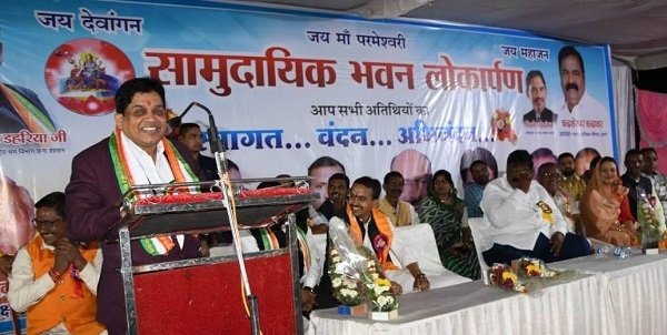 मंत्री डॉ. डहरिया ने आरंग में 65 लाख रूपए के विकास कार्यों की दी सौगात