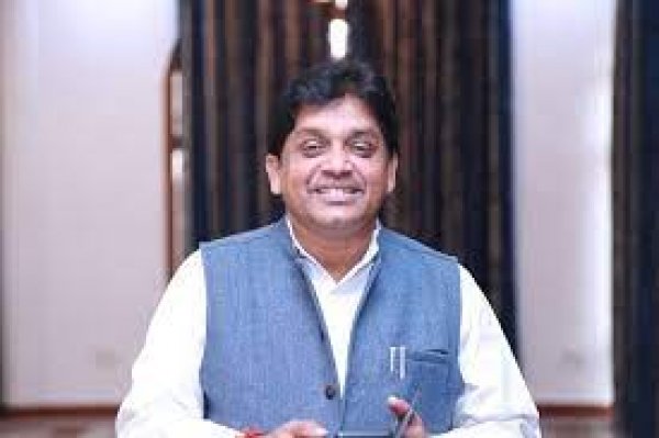 मंत्री डॉ. डहरिया की अनुशंसा पर मुख्यमंत्री सुगम सड़क के लिए 1.02 करोड़ रूपए स्वीकृत