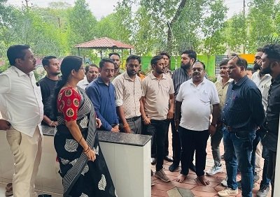 सहायक राजस्व अधिकारी से कक्ष में अभद्रता करने वाले युवक अंकुश जैन ने सार्वजनिक रूप से मांगी माफी