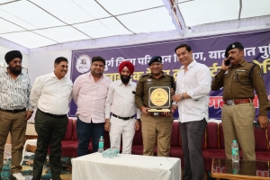 &ldquo;सड़क सुरक्षा केवल नियम नहीं, जिम्मेदारी है&rdquo; &mdash; भिलाई में तीसरे वर्ष भी गूंजा जागरूकता का संदेश, 250 से अधिक चालकों का स्वास्थ्य परीक्षण, 100 यूनिट रक्तदान