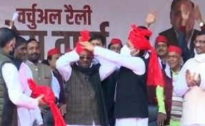पूर्व मंत्री स्&zwj;वामी प्रसाद मौर्य और धर्म सिंह सैनी ने समाजवादी पार्टी ज्&zwj;वॉइन की