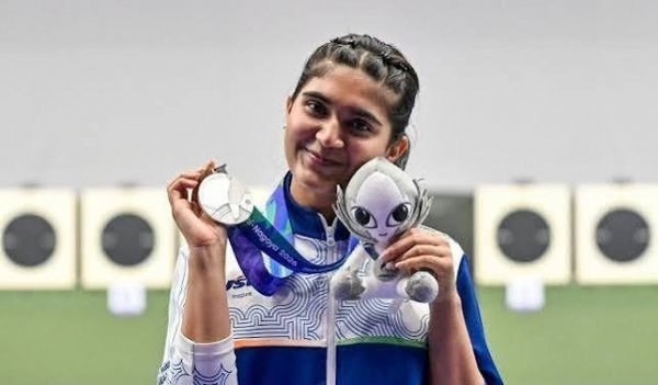 एशियाई खेलों में ईशा सिंह का निशाना सधा, 25 मीटर पिस्टल में जीता रजत; प्रधानमंत्री मोदी ने दी बधाई