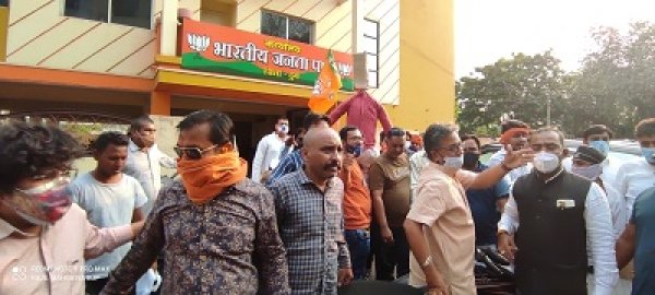 प्रदेश सरकार की अकुशल नेतृत्व क्षमता के चलते आज आम जनमानस किसी भी अप्रिय घटना से रूबरू होने के लिए बाध्य हो चुकी - डॉ.तमेर