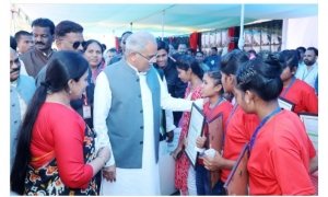 कांकेर के तेढ़ाईकोंदल की बेटी आशा लता जयपुर में करेगी नौकरी
