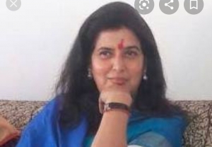 कौन है भाजपा नेत्री डॉ सरोज पाण्डेय जिसके महासचिव पद से हटने पर हो रही चर्चा ...