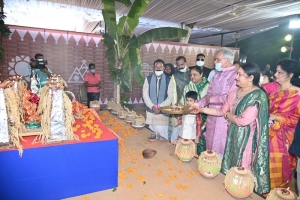 मुख्यमंत्री निवास में पारंपरिक हर्षाेल्लास के साथ मनाया गया देवारी तिहार और गोवर्धन पूजा का उत्सव