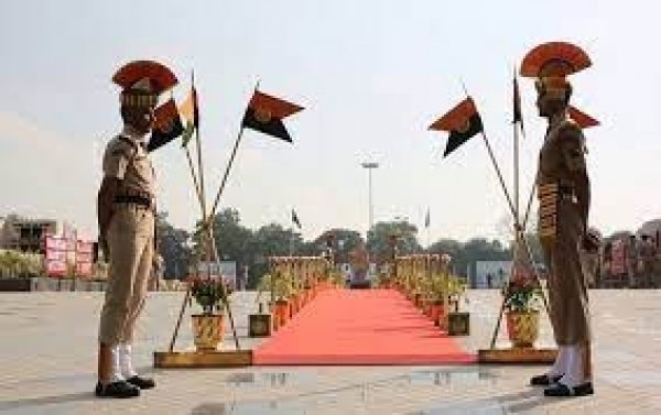 पुलिस स्मृति दिवस पर सेनानी 4थी वाहिनी माना में राज्य स्तरीय परेड ..