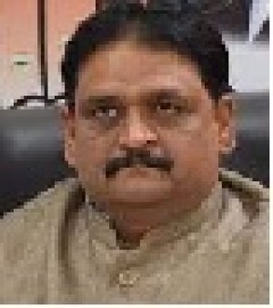 कर्ज पर कांग्रेस का भाजपा पर बड़ा हमला छत्तीसगढ़ में कर्ज पर सवाल उठाने वाली भाजपा केंद्र में ले रही हर रोज 4000 करोड़ का कर्ज
