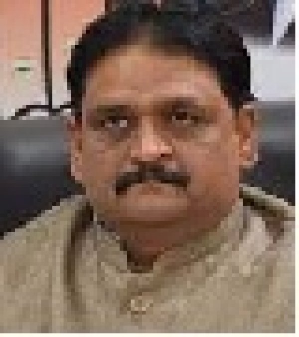 कर्ज पर कांग्रेस का भाजपा पर बड़ा हमला छत्तीसगढ़ में कर्ज पर सवाल उठाने वाली भाजपा केंद्र में ले रही हर रोज 4000 करोड़ का कर्ज