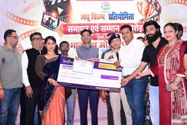 साइबर अपराधों से मुकाबले में युवा बनें &lsquo;साइबर एम्बेसडर&rsquo; : ओ.पी. चौधरी