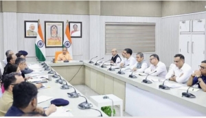 त्योहारों और परीक्षाओं के मद्देनज़र मुख्यमंत्री योगी आदित्यनाथ के सख्त निर्देश, प्रशासन को सतर्क रहकर शांतिपूर्ण व्यवस्था सुनिश्चित करने के आदेश