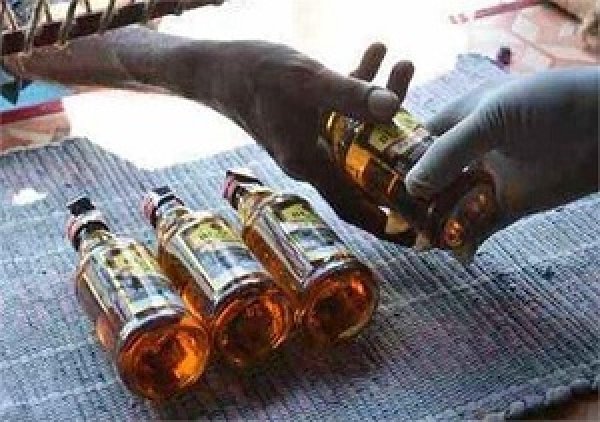 महात्मा गांधी के पुण्य तिथि पर घोषित ड्राई डे के दिन भी जमकर हुई शराब की अवैध बिक्री
