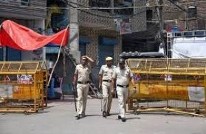 पत्नी को आपसी विवाद में डंडे से पीट-पीटकर मार डाला, पुलिस के हत्थे चढ़ा आरोपी पति